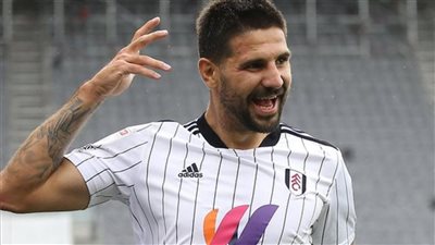  الكسندر ميتروفيتش يسجل الهدف الثاني لـ فولهام في مرمى ليفربول