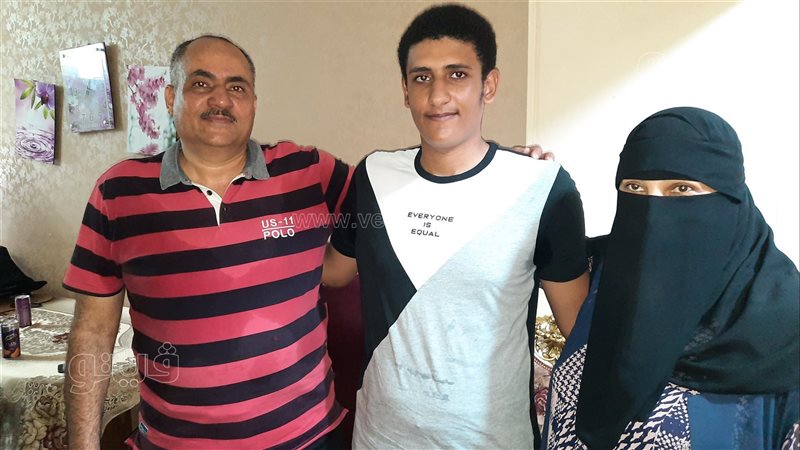 الطالب أسلام وسط