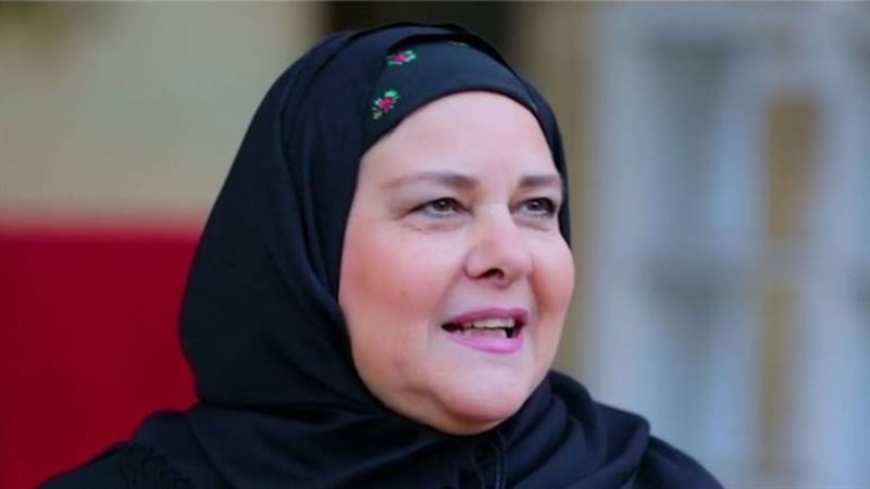 دلال عبد العزيز