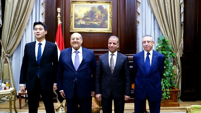 لقاء رئيس مجلس الشيوخ