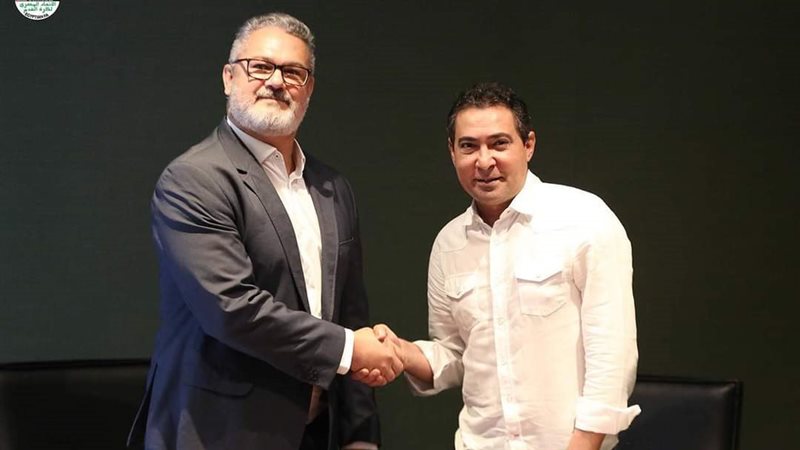روجيرو ميكالي رفقة