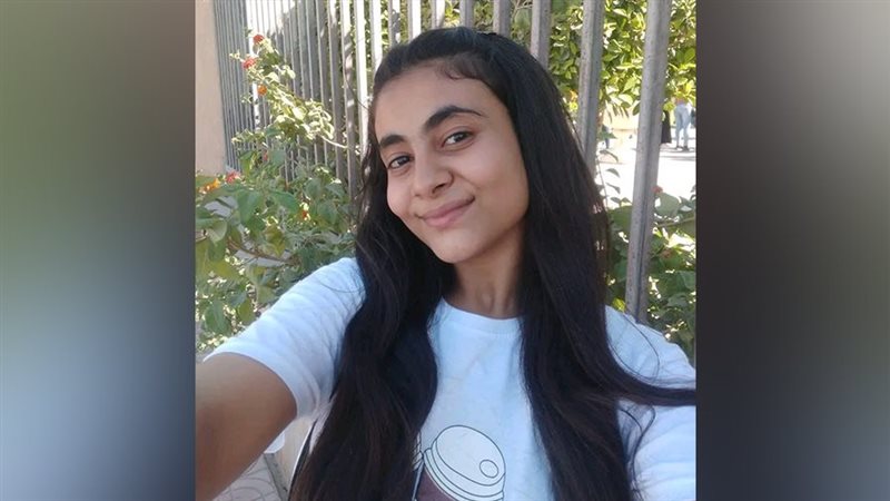 الطالبة مريم عزيز