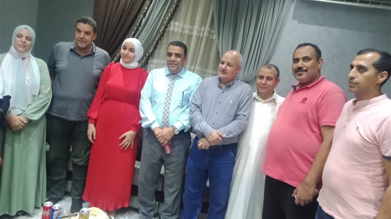 جانب من الوفد المهنئ