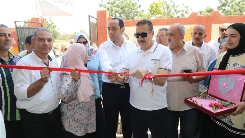 محافظ المنوفية اثناء
