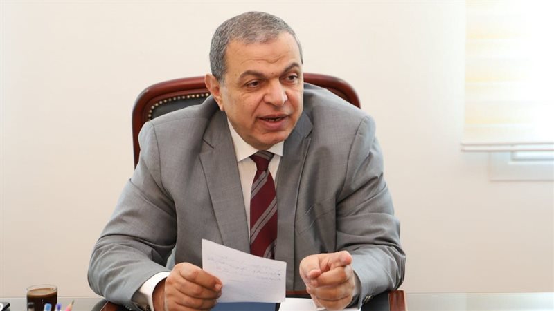 وزير القوى العاملة
