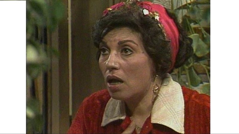 الفنانة رجاء حسين