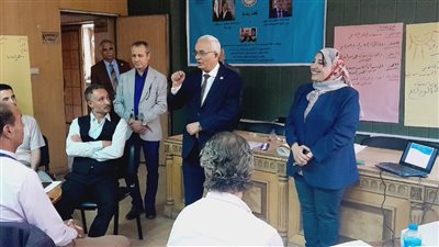 نائب وزير التعليم يتابع سير 