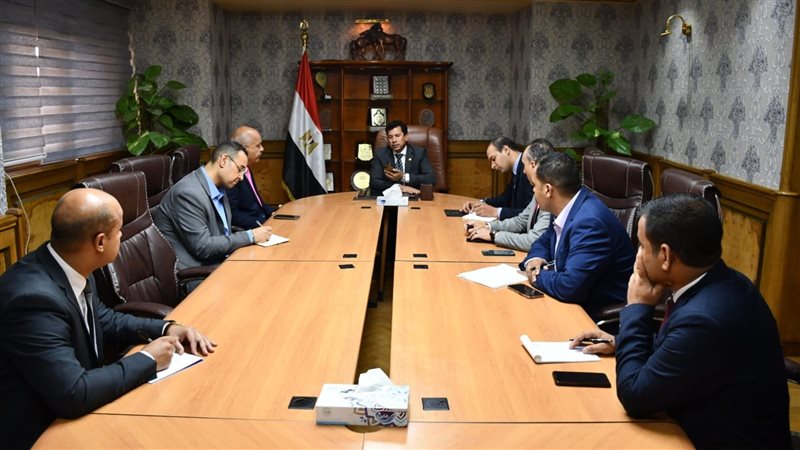 اجتماع وزير الشباب