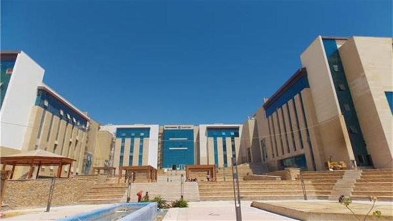الجامعات الأهلية