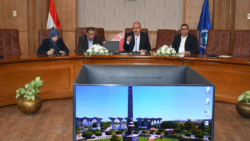 الدكتور ناصر مندور