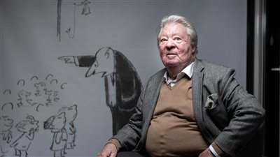 وفاة رسام الكاريكاتير الفرنسي جان جاك سيمبي عن 89 عامًا