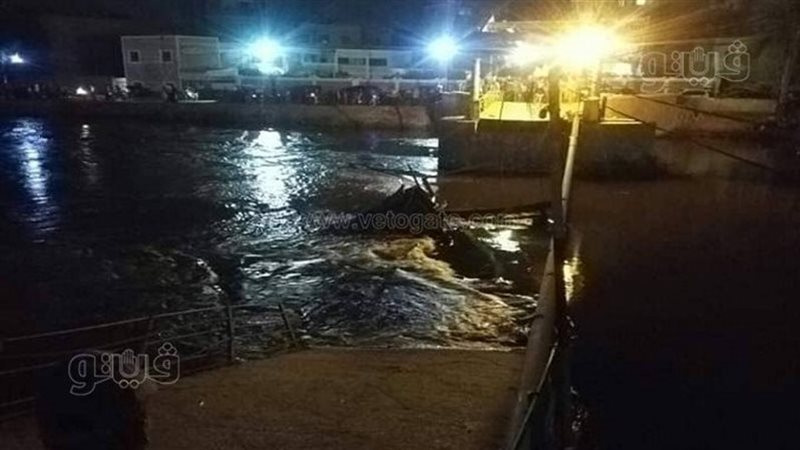انهيار كوبري مشاة
