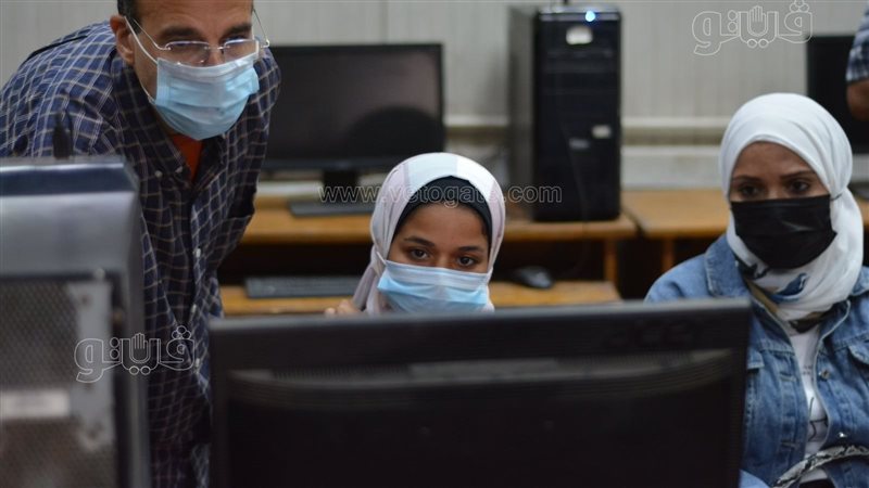 التقديم للجامعات