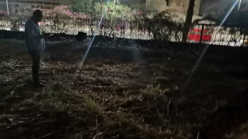 آثار حريق بجوار قلعة