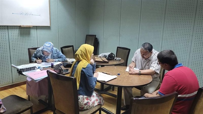  ورش العمل التشكيلية