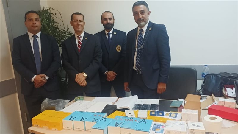 المضبوطات بحوزة رجال