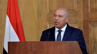 كامل الوزير: تطوير مينائي السخنة والدخيلة سيحول مصر مركزا للتجارة العالمية واللوجستيات
