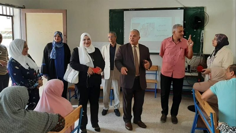 وكيل الوزارة يتابع
