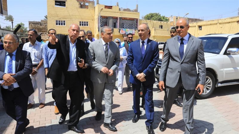 محافظ سوهاج يتفقد
