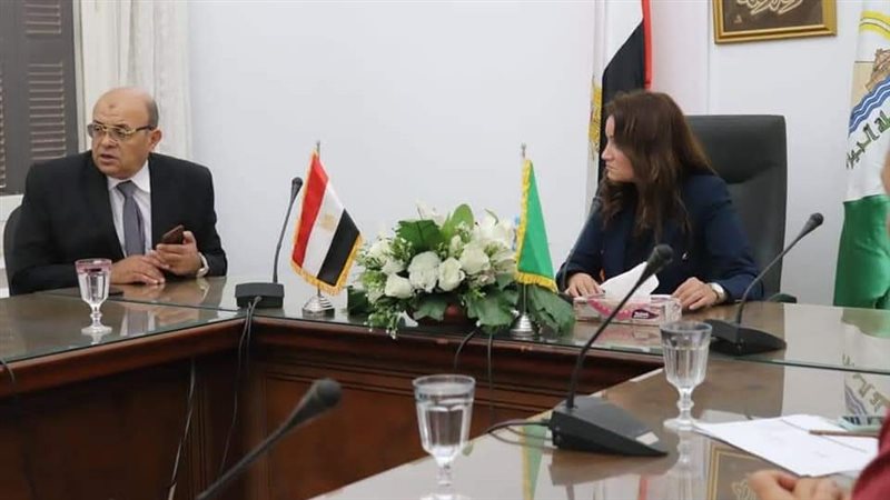 اجتماع نائبة محافظ