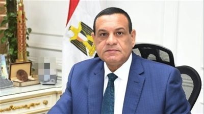 بعد استقرار حالته الصحية.. وزير التنمية المحلية يغادر مستشفى العلمين