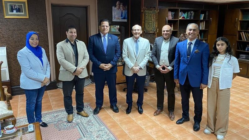 اجتماع مبادرة القائد