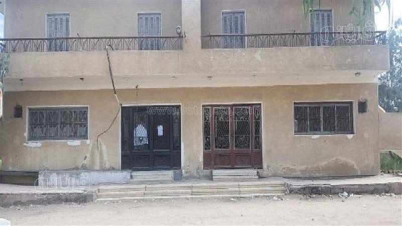 زيارة مفاجئة لمحافظ