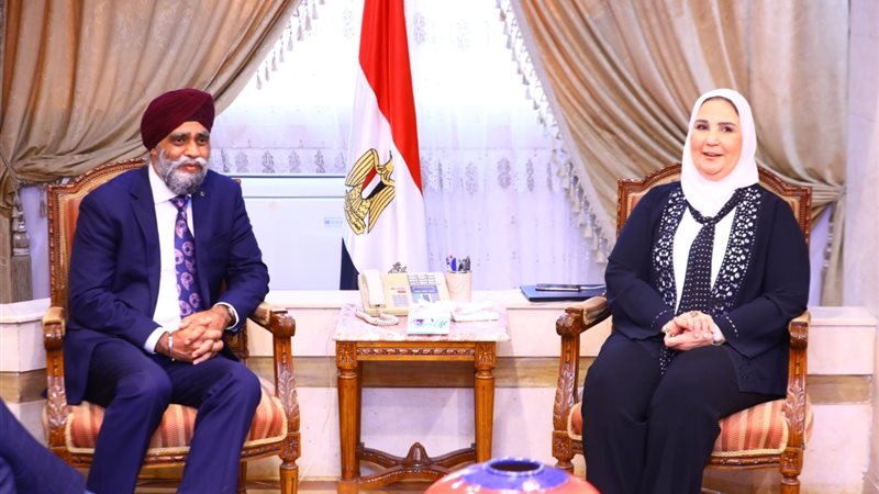 وزيرة التضامن تستقبل