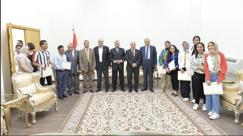 طلاب الأهرام الكندية