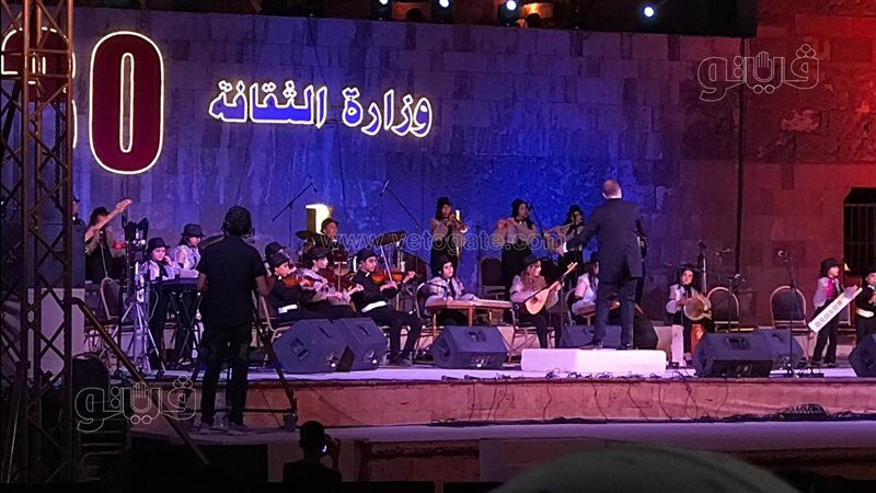 حفل فرقة الأنامل
