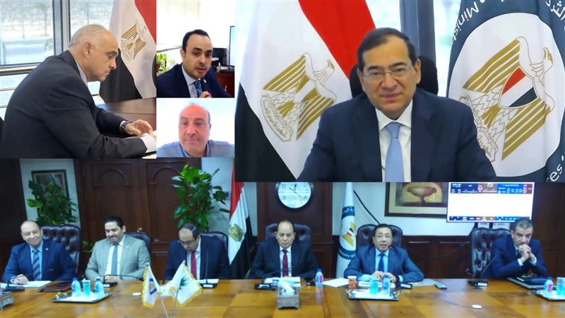 جانب من اجتماع الوزير