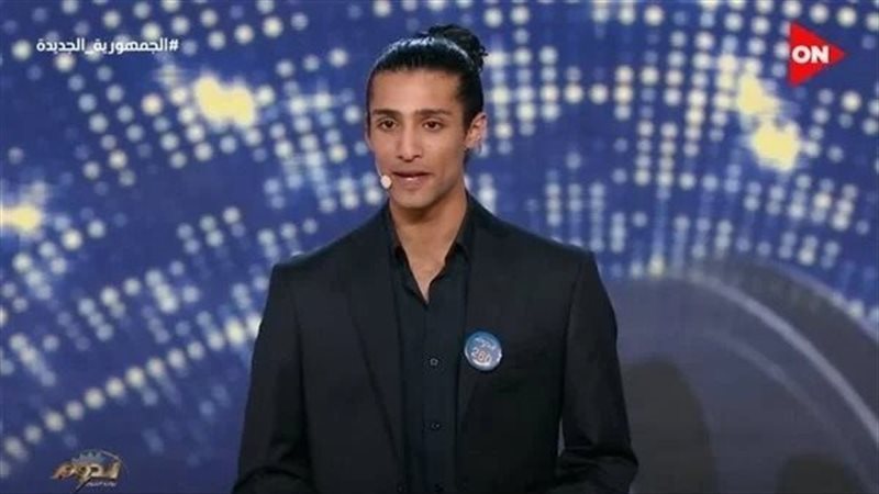 الفنان علي فايز