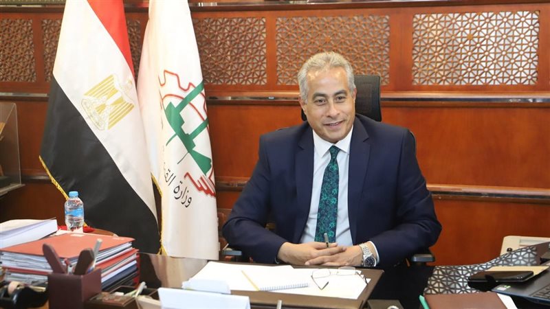 وزير القوى العاملة