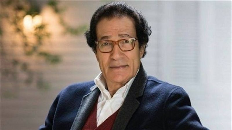 الفنان فاروق حسني
