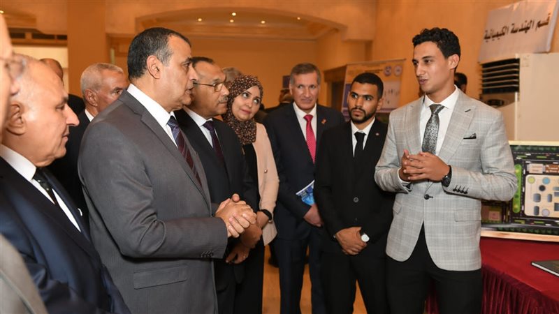 وزير الإنتاج الحربي