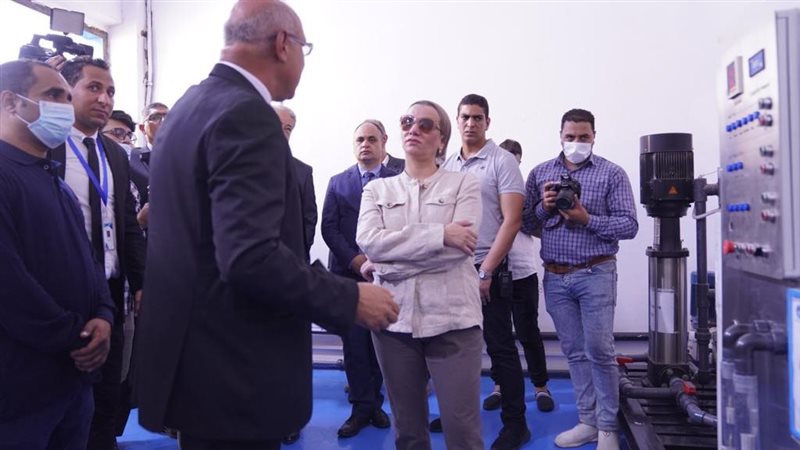 وزيرة البيئة 