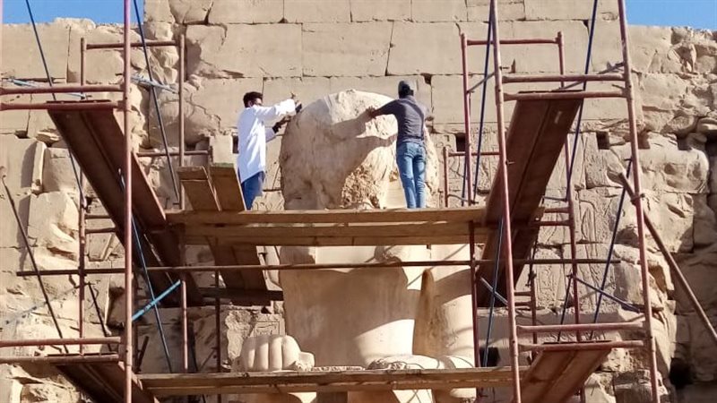 عمليات ترميم تمثال