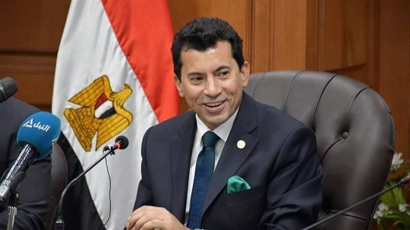 وزير الشباب والرياضة