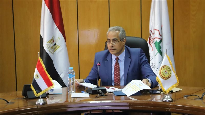 وزير القوى العاملة