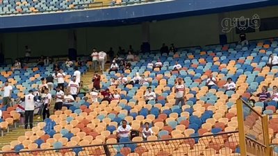 بدء توافد جماهير الزمالك على استاد القاهرة استعدادا لمواجهة الاتحاد| فيديو