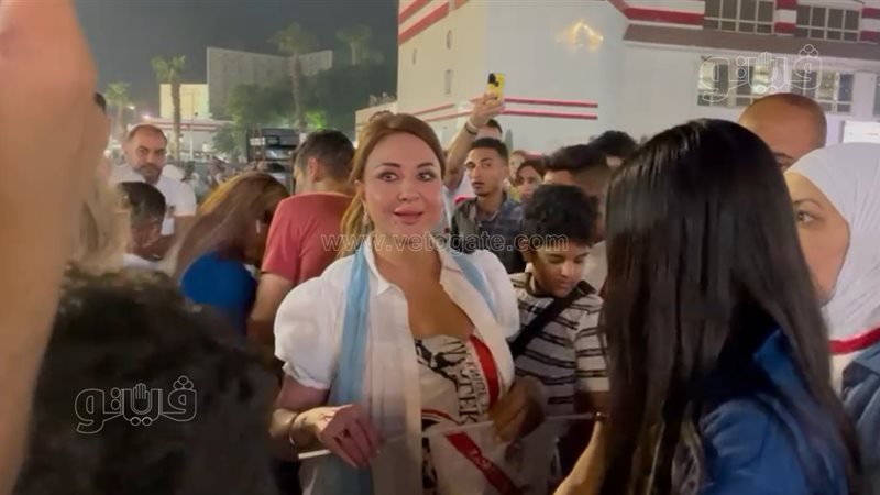 مادلين طبر تحتفل