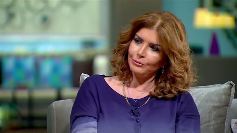 الفنانة ميرفت أمين