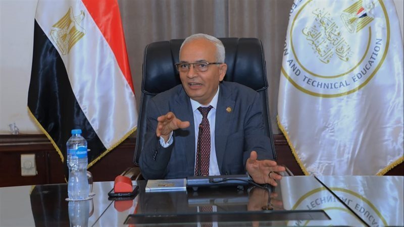 رضا حجازي وزير التربية