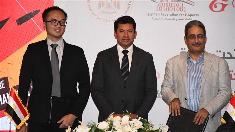 وزير الرياضة يشهد