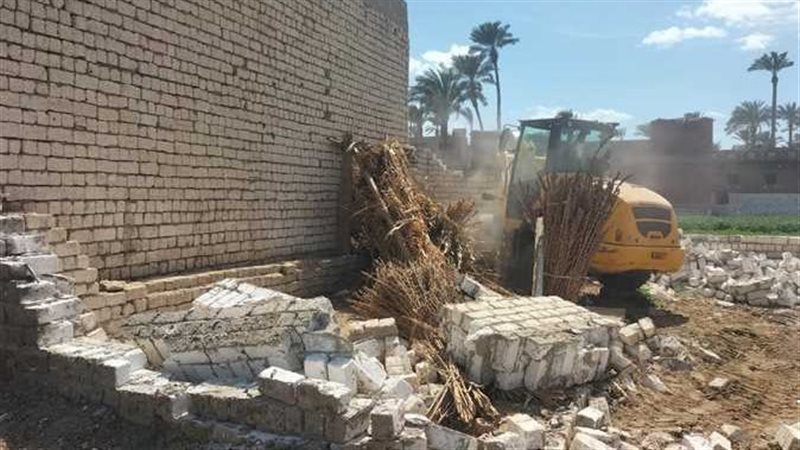 إزالة بناء مخالف