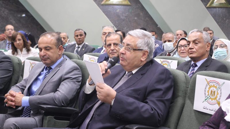 الدكتور عوض تاج الدين