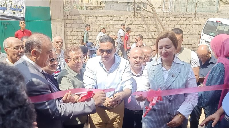 افتتاح مدرسة عبد