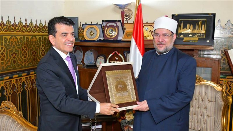وزير الأوقاف يستقبل