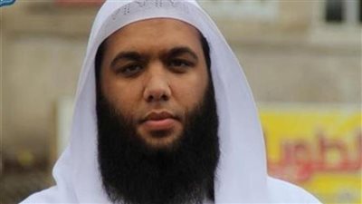 حاتم الحويني يطالب بحجب مواقع التواصل الاجتماعي عن الزوجات