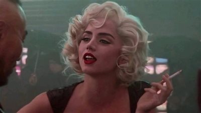  آنا دي أرماس تتحدث عن الهجوم عليها بسبب مشاهدها الجنسية في فيلم BLONDE 